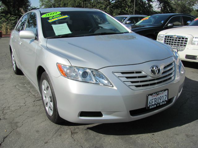 2009 Toyota Camry XLT FX4 Crew Cab