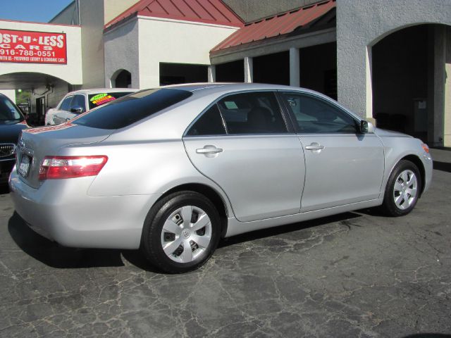 2009 Toyota Camry XLT FX4 Crew Cab