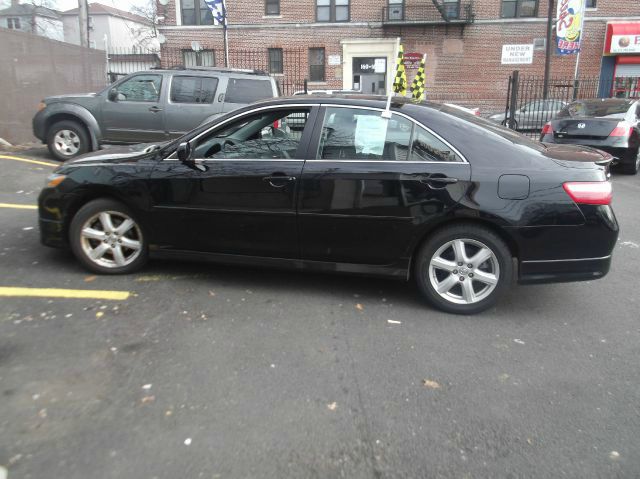 2009 Toyota Camry SLE Leather SUV