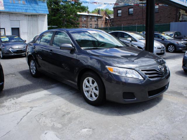 2010 Toyota Camry X