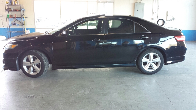 2010 Toyota Camry FX4 Super Crew 4x4