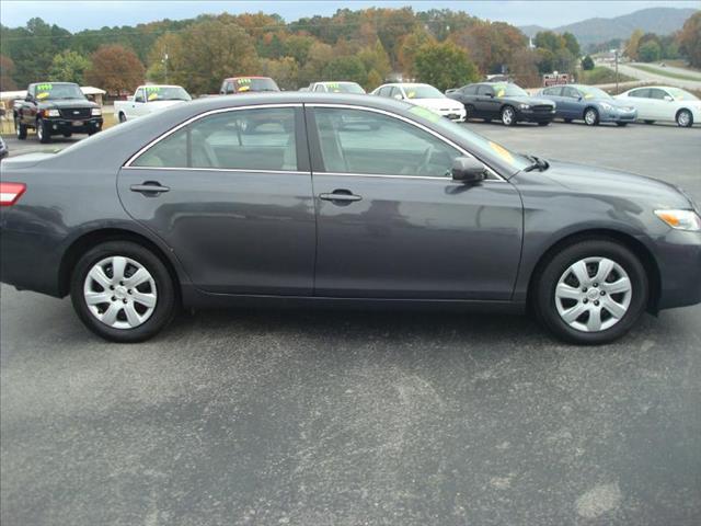 2010 Toyota Camry Extended Cab Pickup