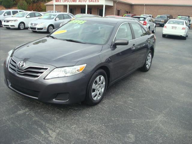 2010 Toyota Camry Extended Cab Pickup