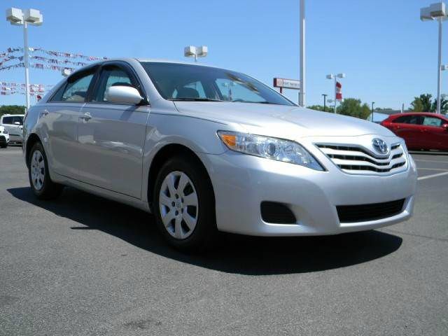2010 Toyota Camry 28,000 Actual Miles
