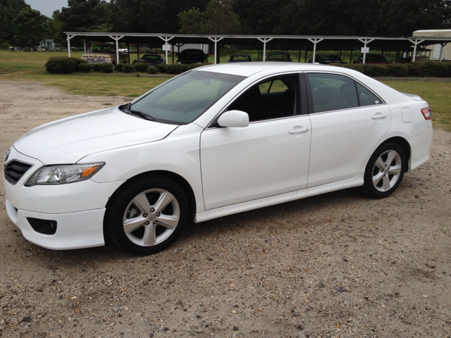 2011 Toyota Camry FX4 Super Crew 4x4