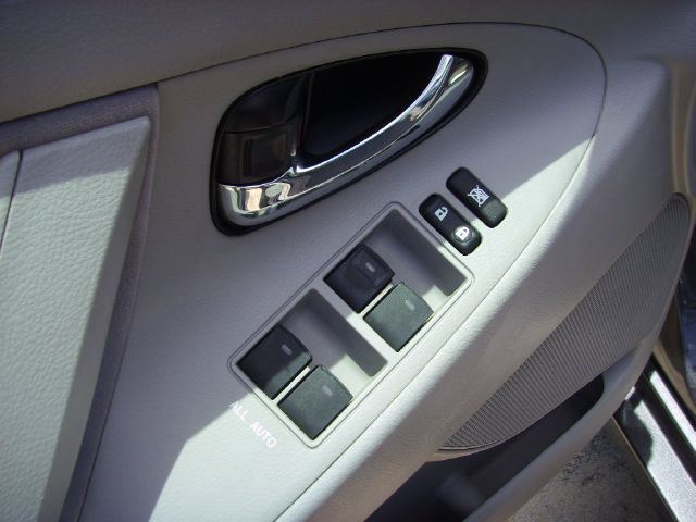 2011 Toyota Camry Limited 3.0R VDC AWD Wagon