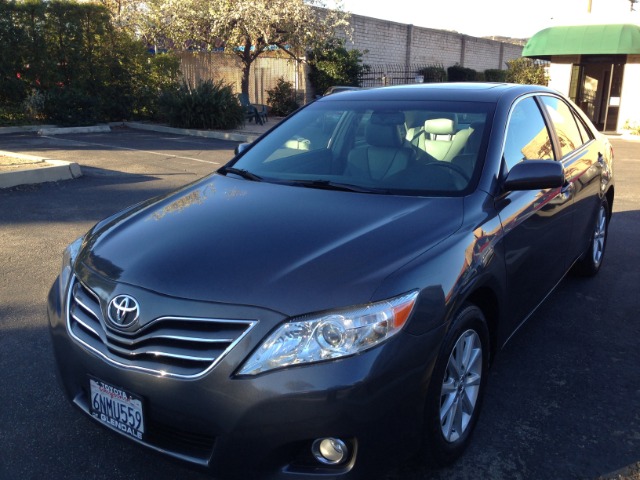 2011 Toyota Camry SEL Sport Utility 4D