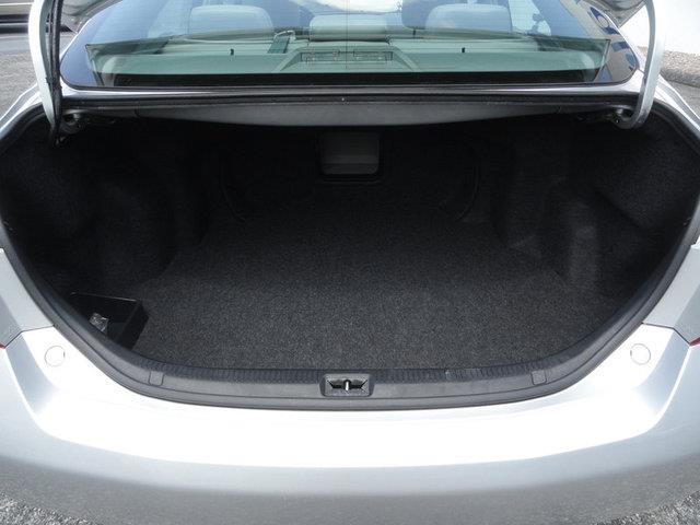 2011 Toyota Camry SEL Sport Utility 4D