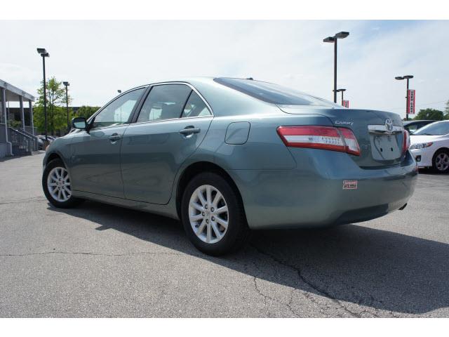 2011 Toyota Camry SEL Sport Utility 4D