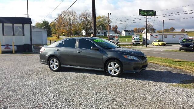 2011 Toyota Camry FX4 Super Crew 4x4
