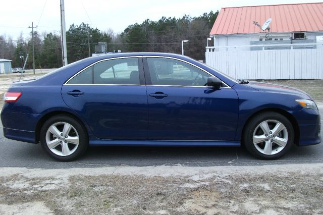 2011 Toyota Camry FX4 Super Crew 4x4