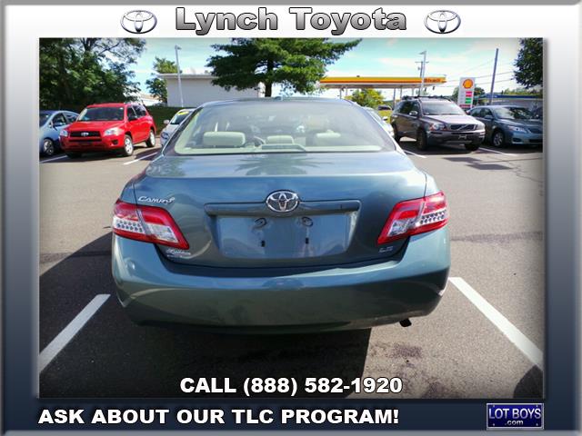 2011 Toyota Camry X