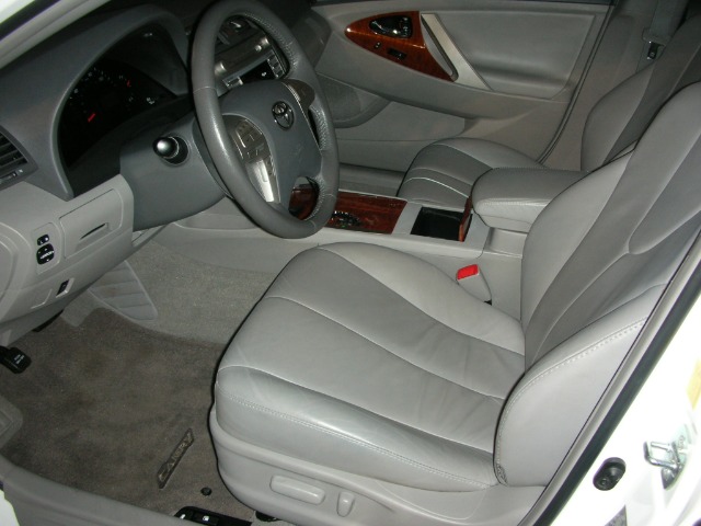 2011 Toyota Camry SEL Sport Utility 4D