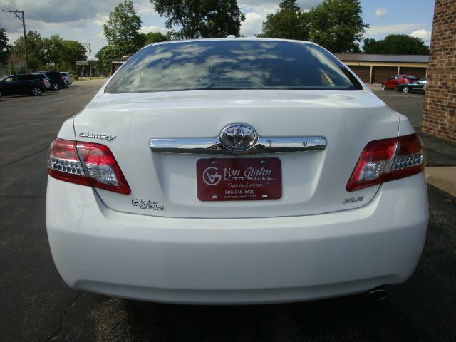 2011 Toyota Camry 5dr Hatchback Automatic