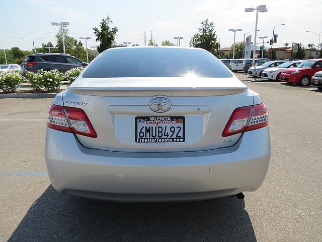 2011 Toyota Camry Black And Silver