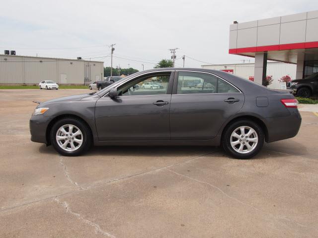 2011 Toyota Camry X