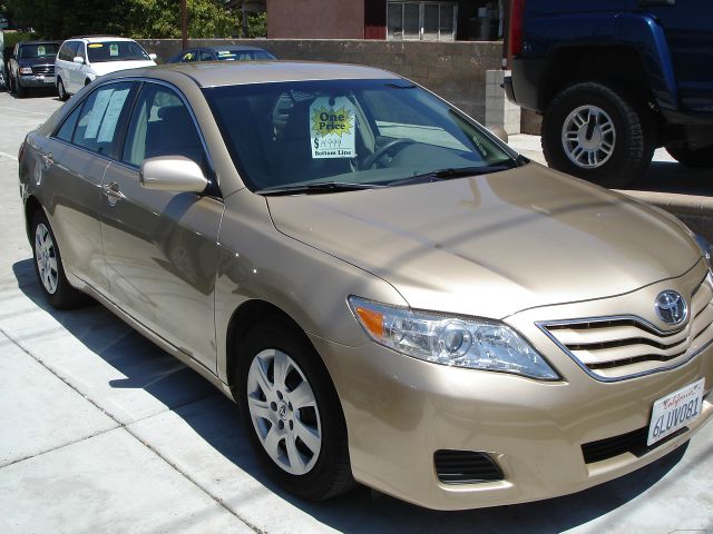 2011 Toyota Camry FX4 Super Crew 4x4