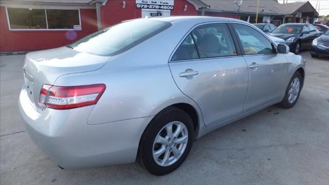2011 Toyota Camry 4dr GLS FWD 3.5L Auto