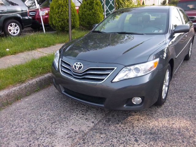 2011 Toyota Camry SEL Sport Utility 4D