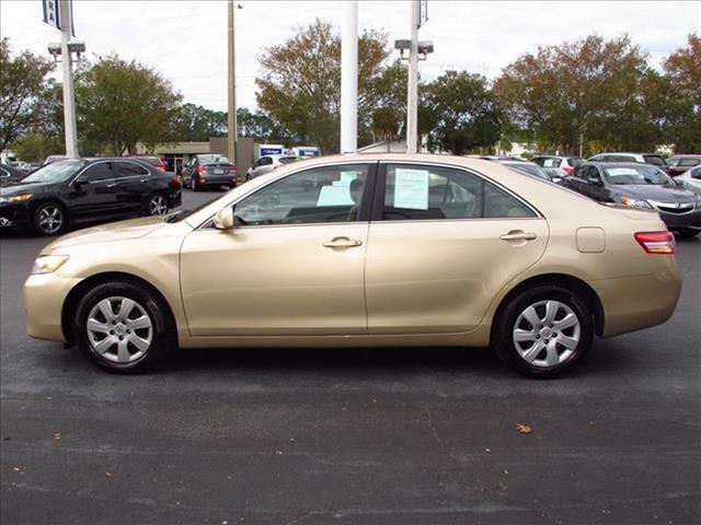 2011 Toyota Camry Crown