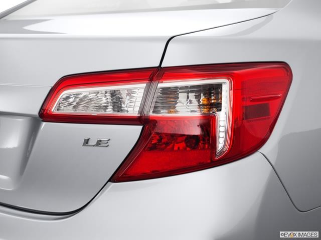 2012 Toyota Camry 2008 Chrysler LX