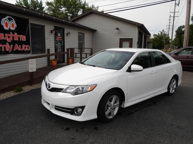 2012 Toyota Camry 4dr Sdn LS Manual