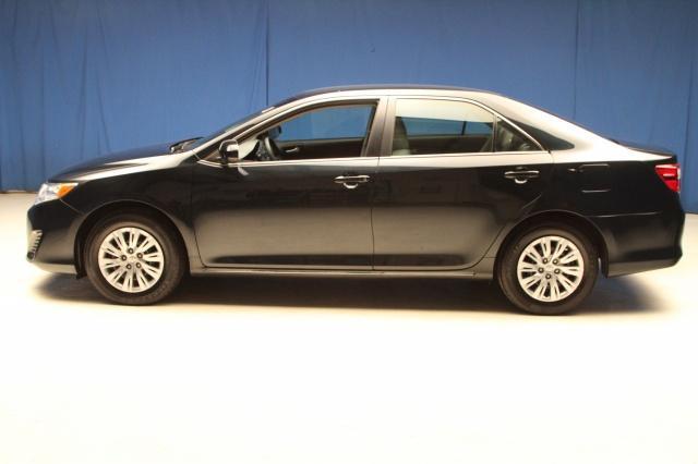 2013 Toyota Camry 4WD Supercrew