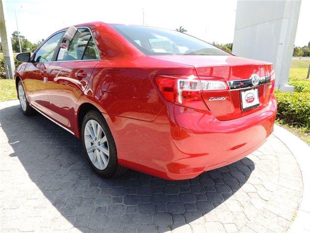2013 Toyota Camry XLT Extended Cab Pickup 4WD