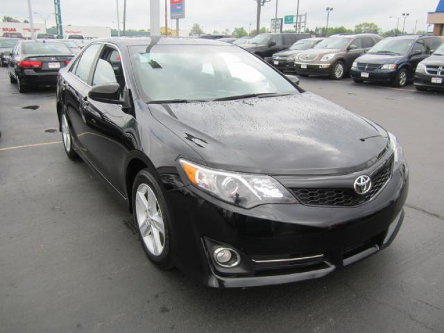 2013 Toyota Camry Crown