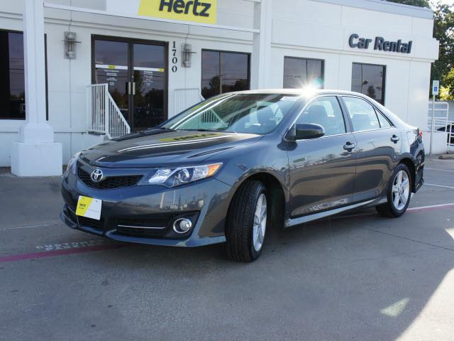 2013 Toyota Camry SE