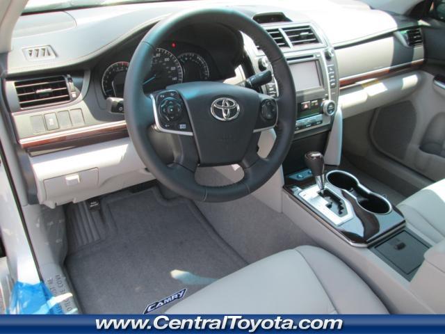 2013 Toyota Camry SEL Sport Utility 4D