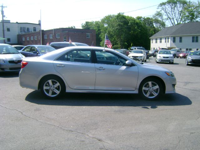 2013 Toyota Camry SE