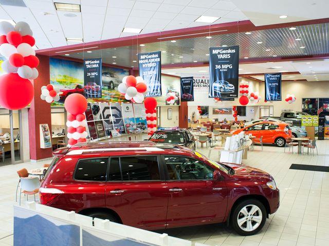 2013 Toyota Camry 2008 Chrysler LX