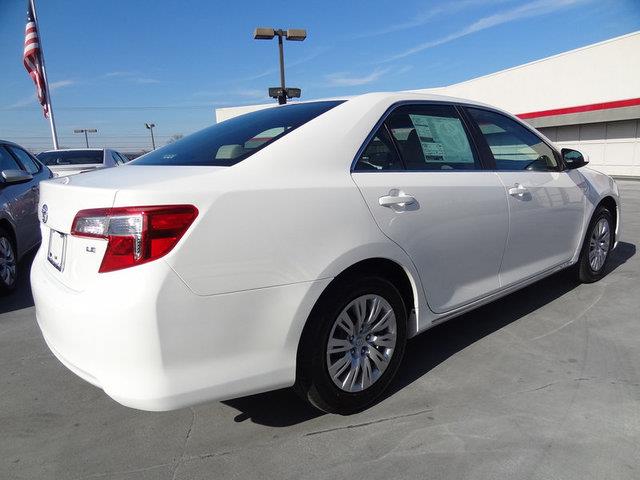 2014 Toyota Camry 4dr GLS FWD 3.5L Auto