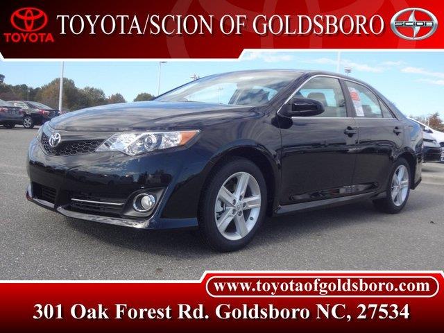 2014 Toyota Camry Crown