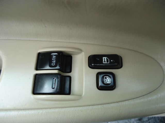 2001 Toyota Camry Solara SE