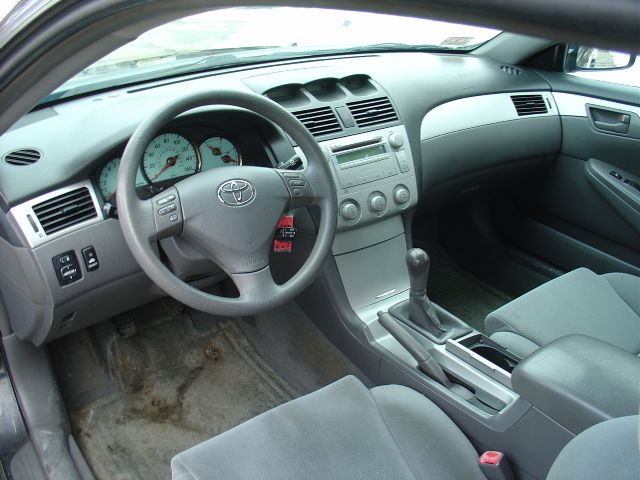 2004 Toyota Camry Solara SE