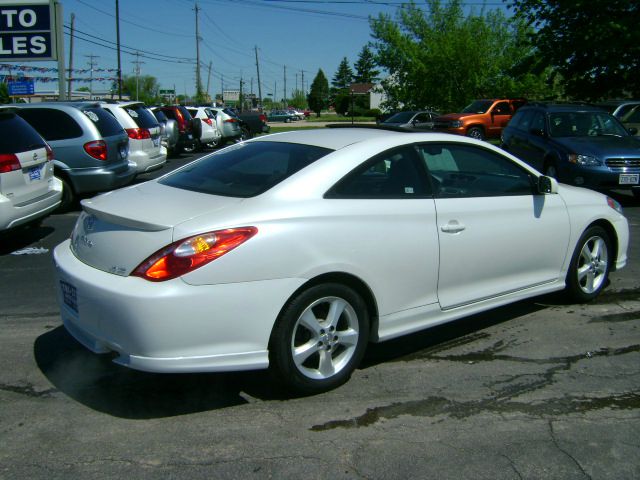 2004 Toyota Camry Solara SE