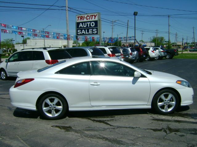 2004 Toyota Camry Solara SE
