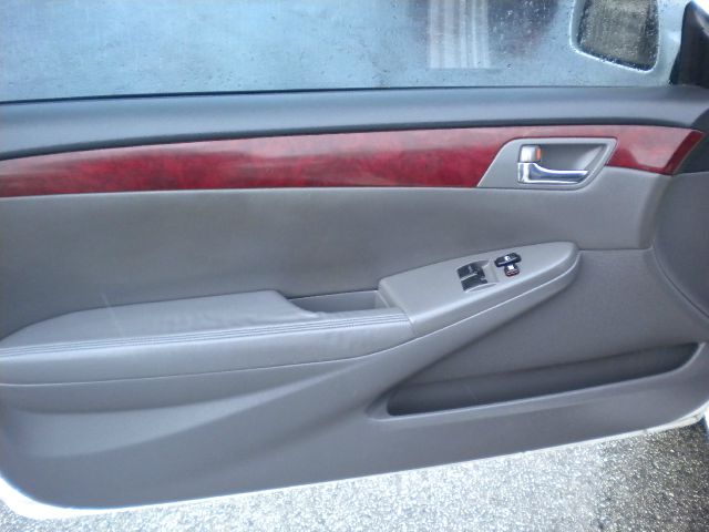 2004 Toyota Camry Solara 45