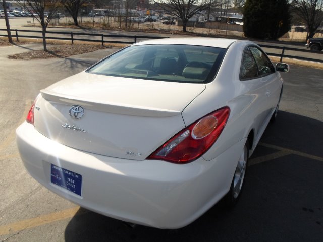 2004 Toyota Camry Solara 45