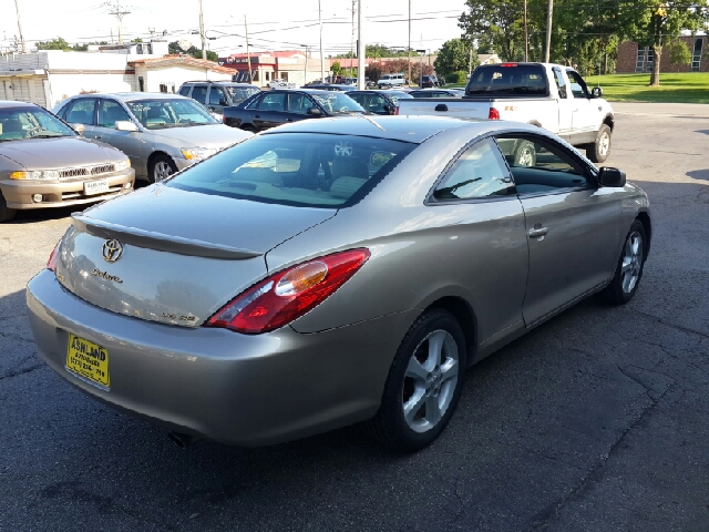 2004 Toyota Camry Solara SE