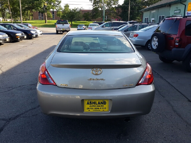 2004 Toyota Camry Solara SE
