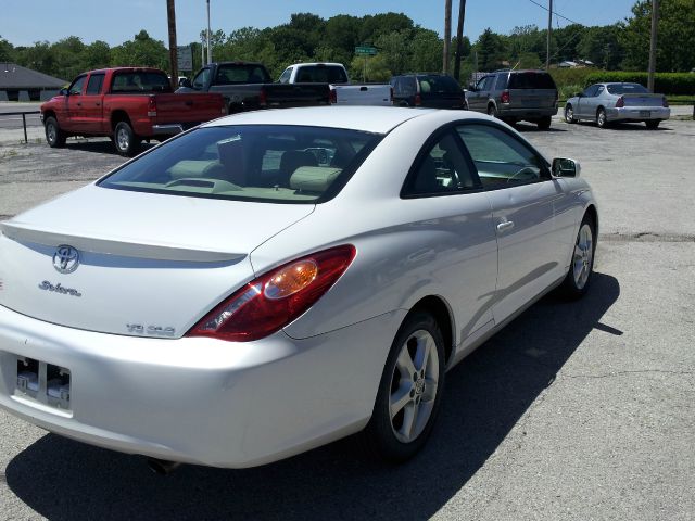 2005 Toyota Camry Solara SE