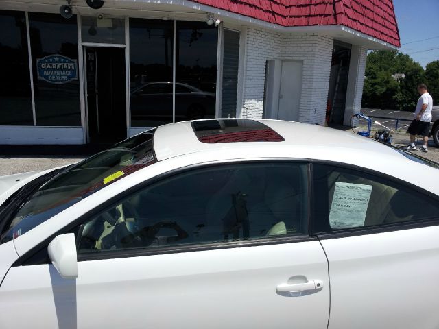 2005 Toyota Camry Solara SE