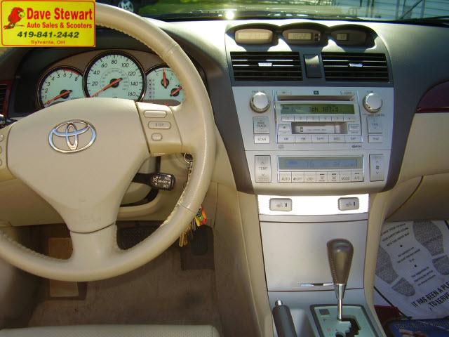 2005 Toyota Camry Solara 45