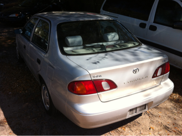 2000 Toyota Corolla EXT LS 2WD