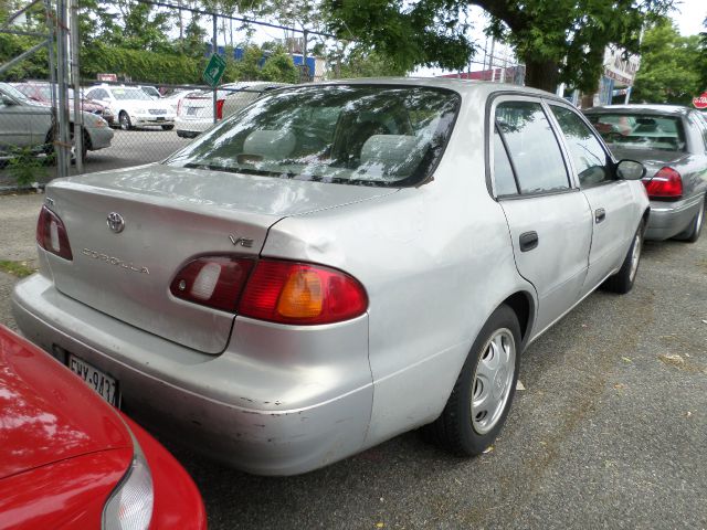 2000 Toyota Corolla EXT LS 2WD