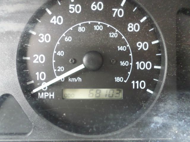 2000 Toyota Corolla EXT LS 2WD