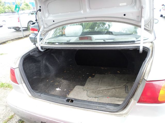 2000 Toyota Corolla EXT LS 2WD